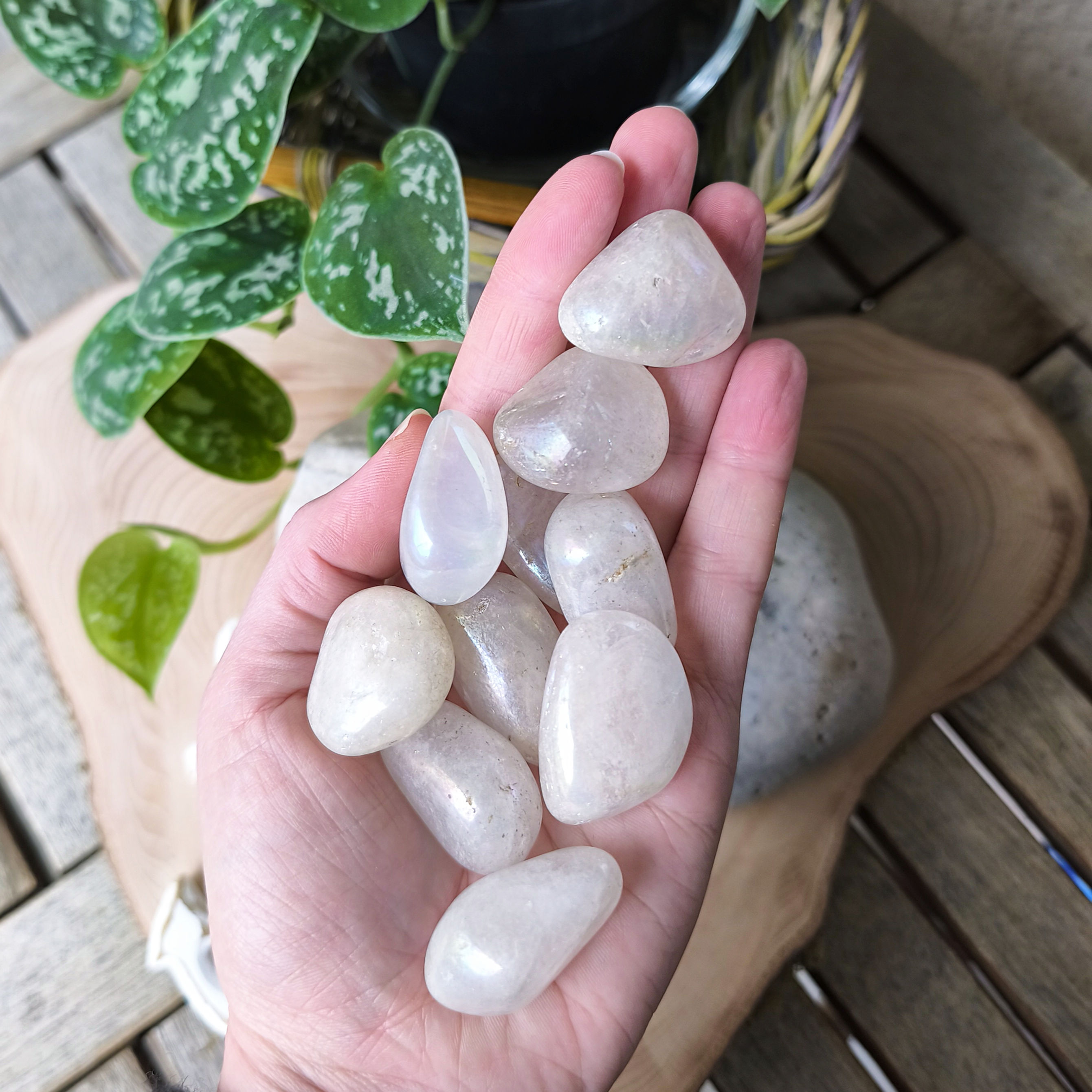 Bergkristall Trommelsteine "Aqua Aura"