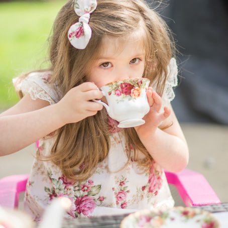 Family sessions : Fine China, Florals & Four.