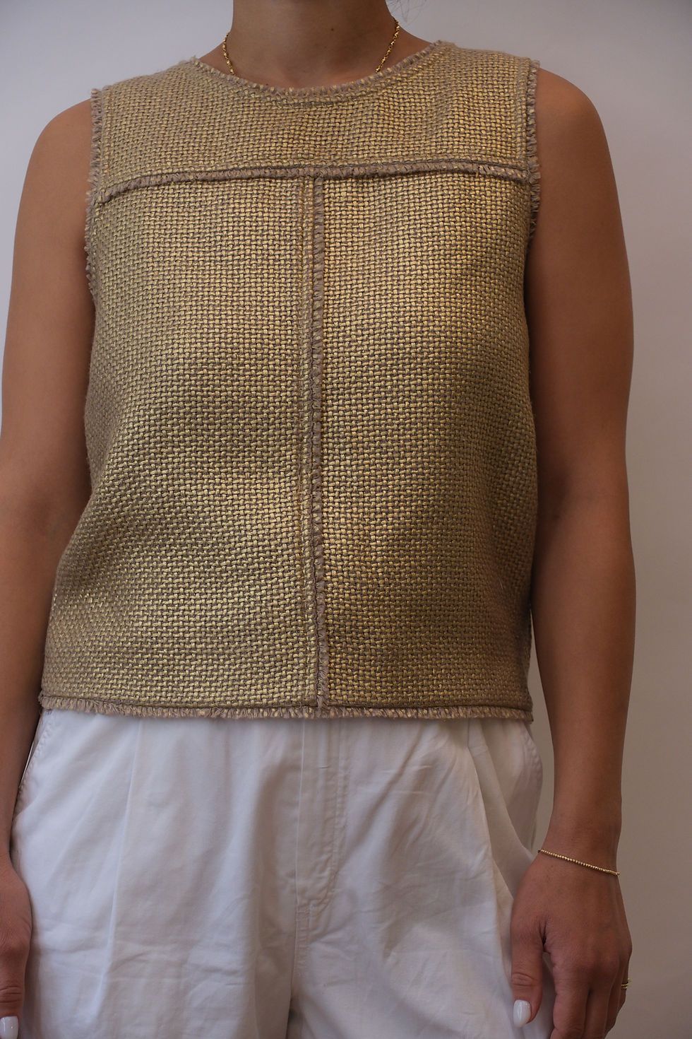 תמונה ממוזערת: banana republic gold top