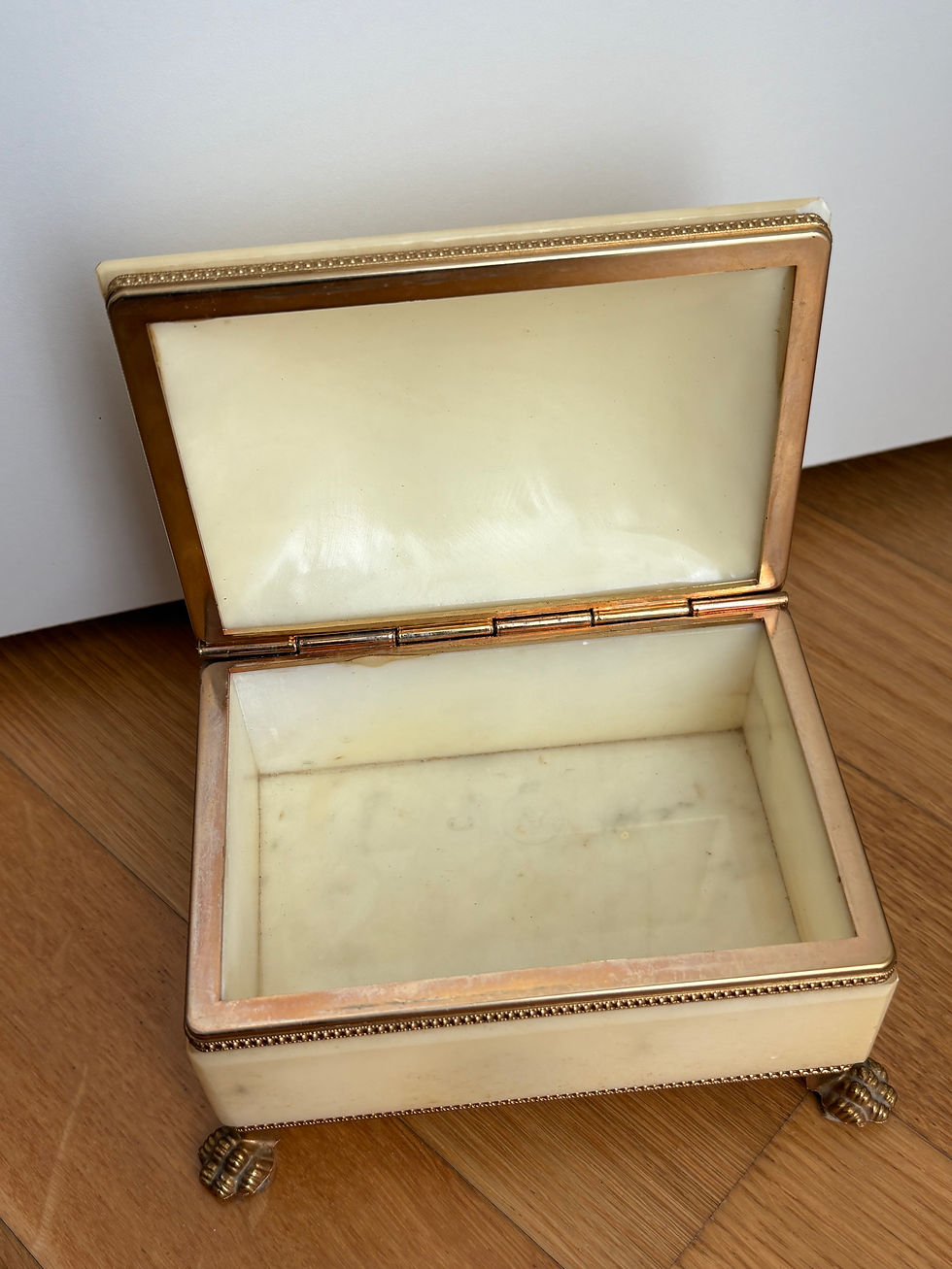 תמונה ממוזערת: Marble gold box