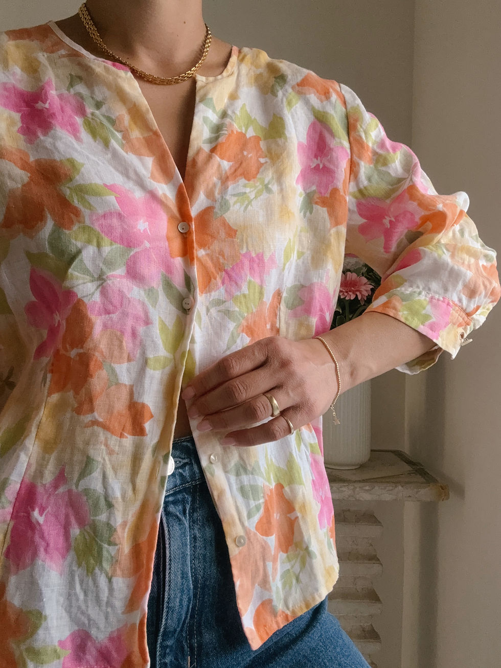 תמונה ממוזערת: Floral linen blouse