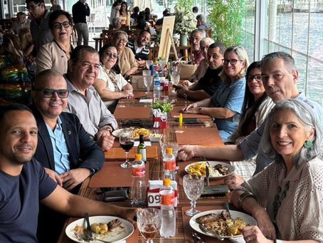 8 anos: Almoço de confraternização