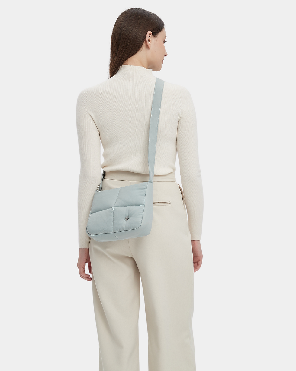 Thumbnail: Waffle Medium Puffer Sling Bag (Paladian)
