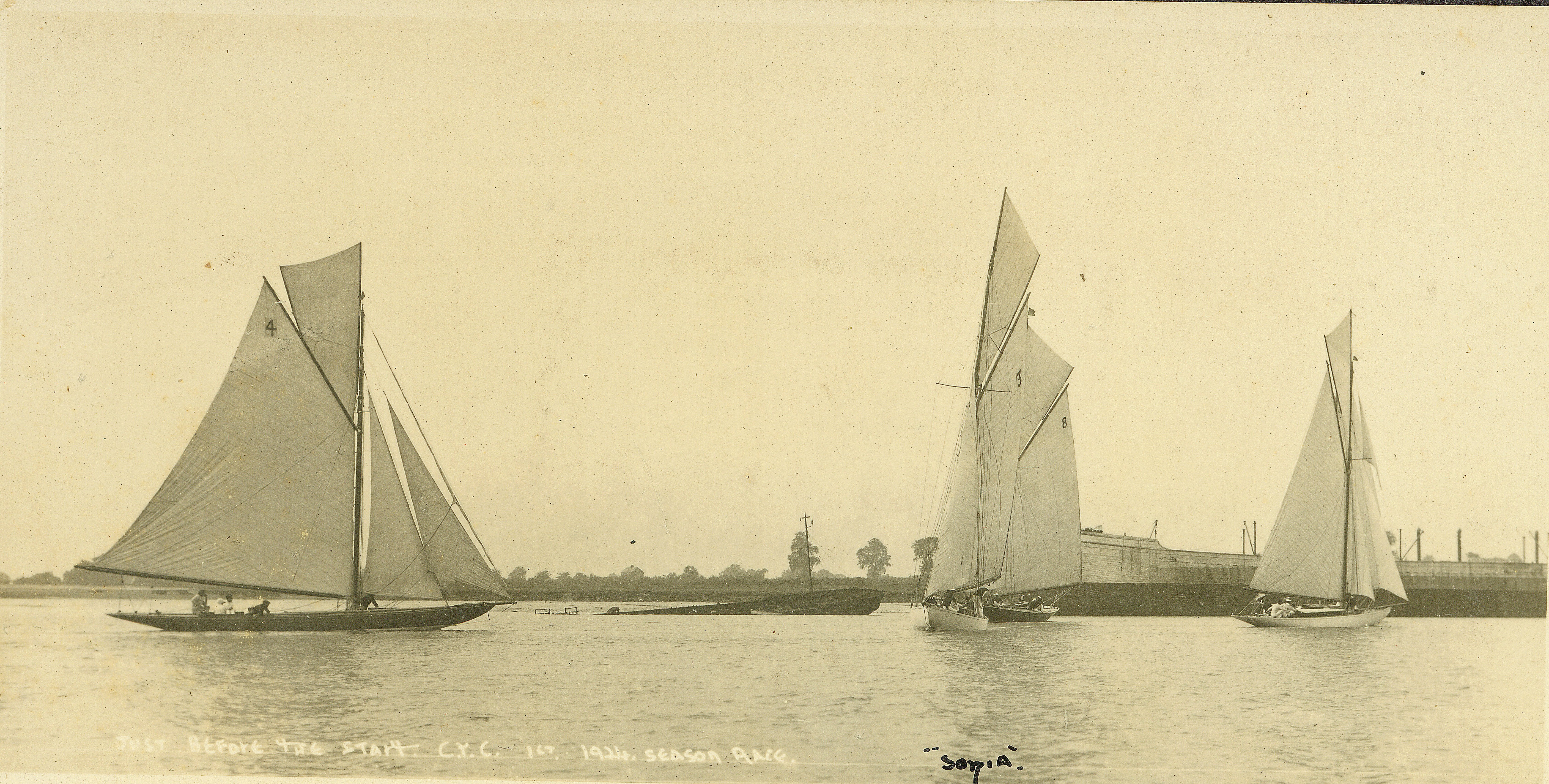 Sonia, just before the start. CYC 1st season race 1924