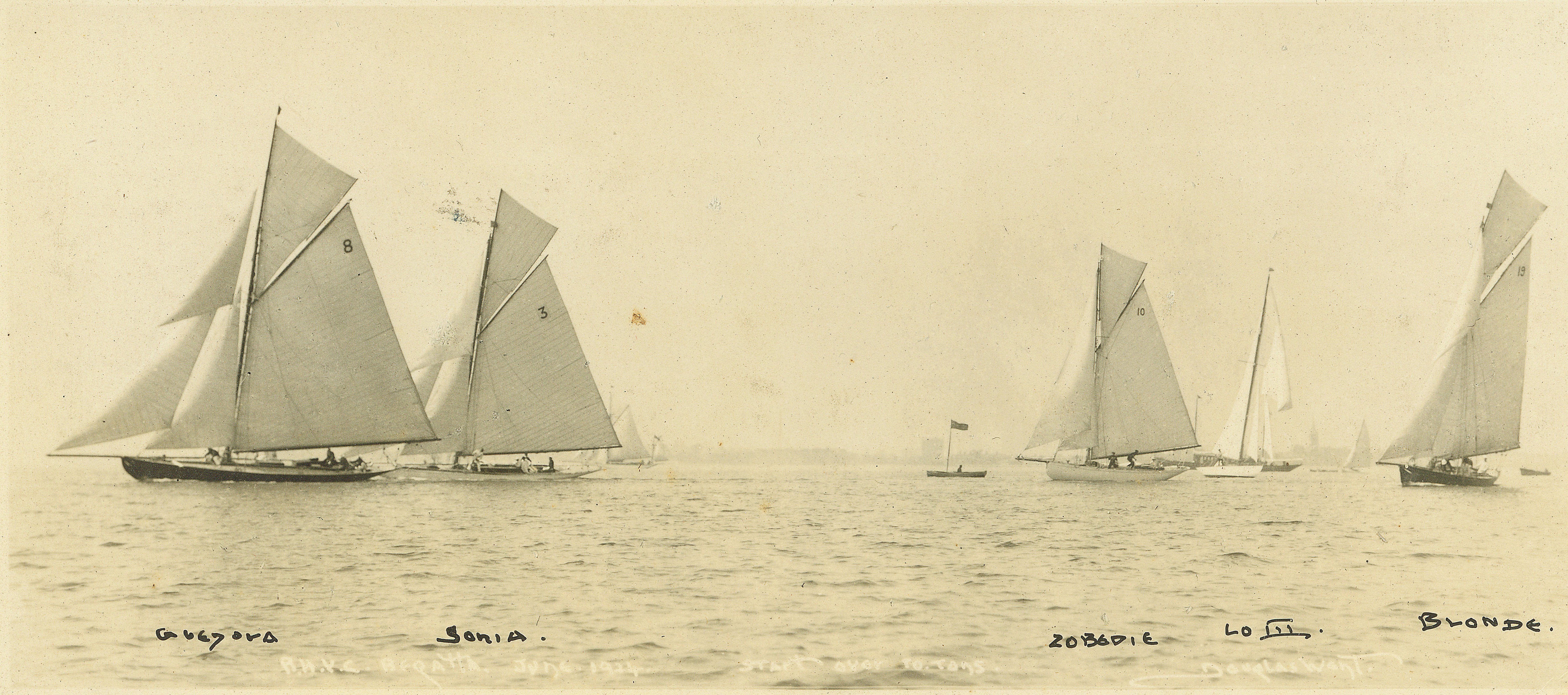 HRYC regatta June 1924, start over 10 tons. Douglas Went photo
