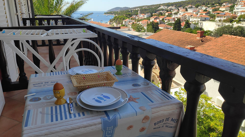 Breakfast in Hvar