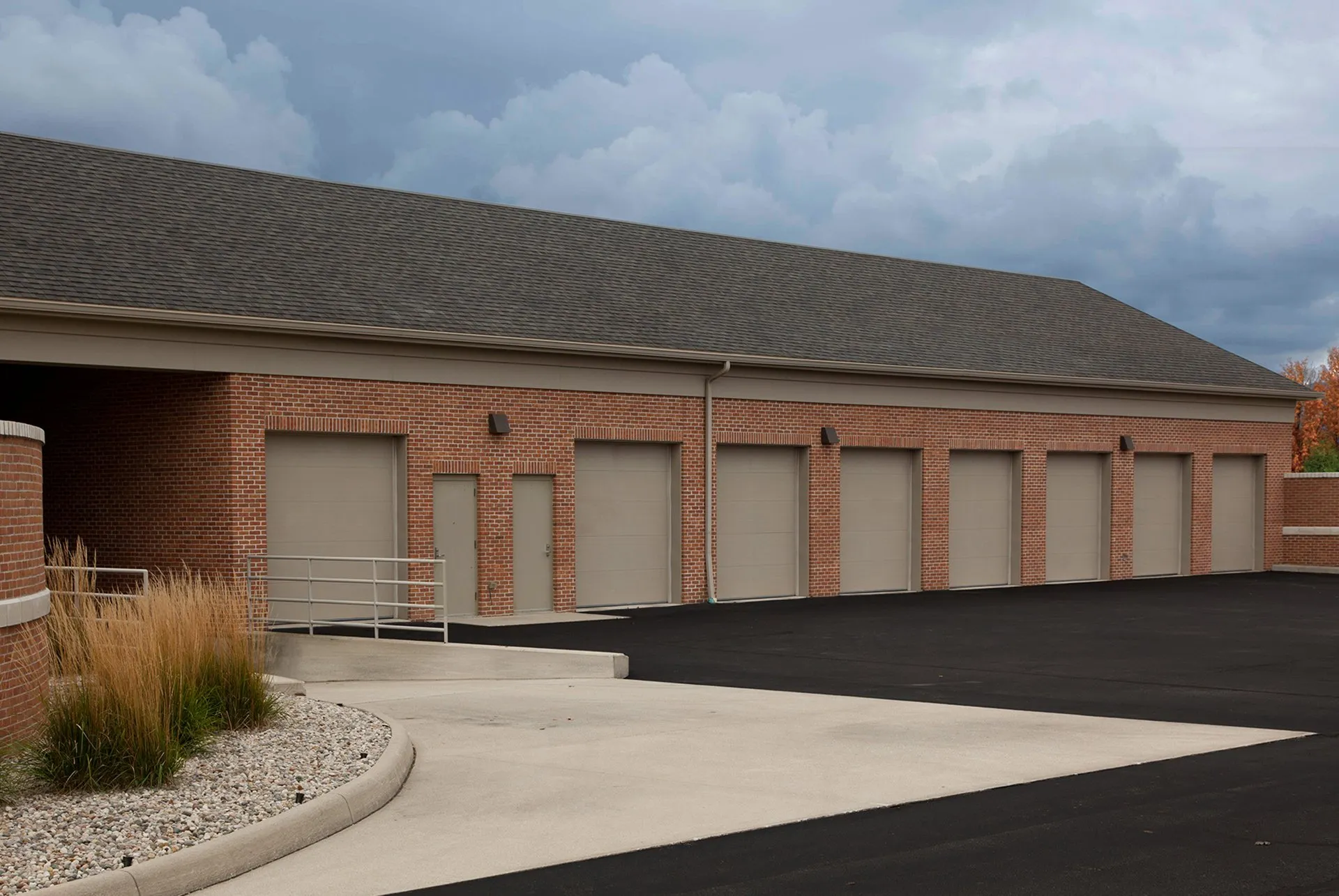 INSULATED STEEL 600 SERIES Commercial