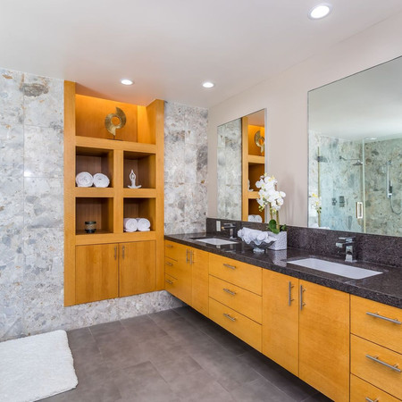 Luxurious bathroom design