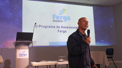 Fergs sedia encontro da Coras Centro
