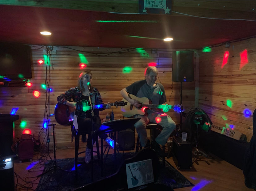 Pike Street Bar & Grill