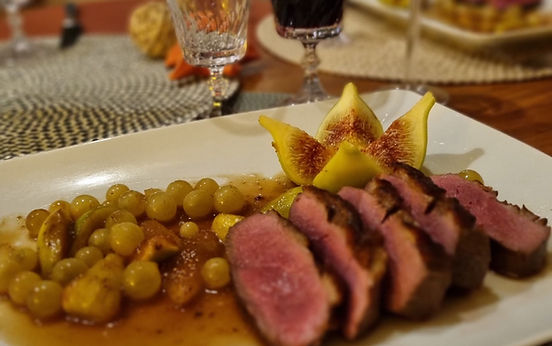 chassolas rotis son magret de canard et figue.jpg