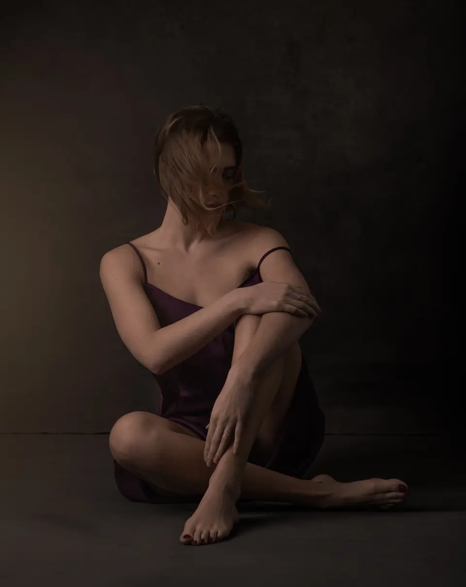 Julie Marchand Photography - Boudoir Portrait__06.webp