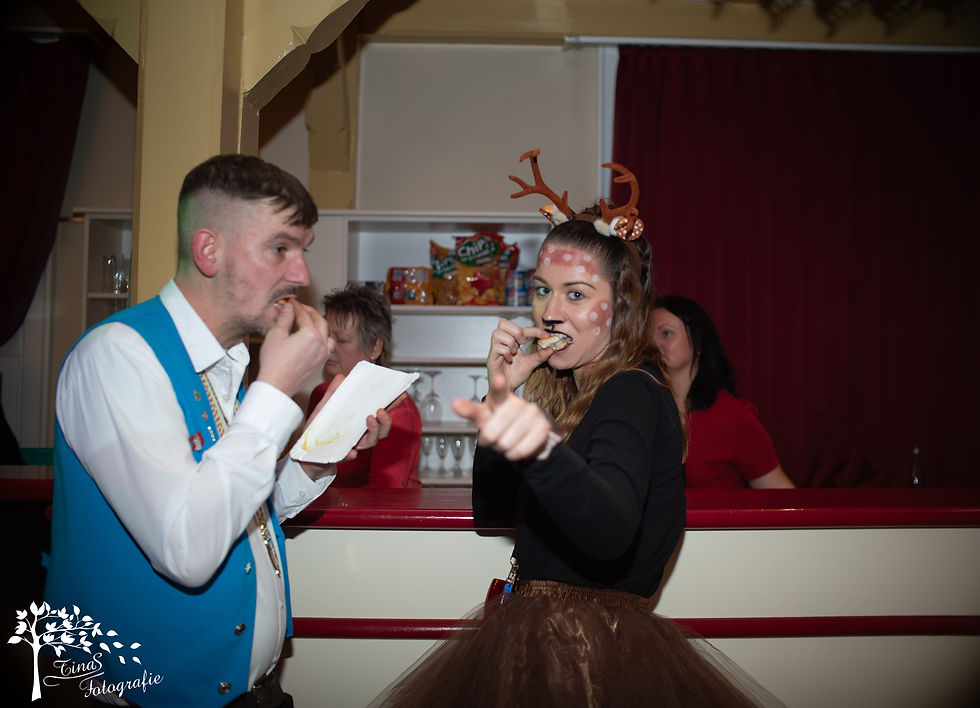 Karneval Total 24-32