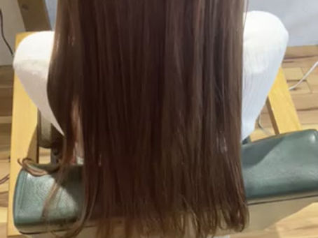 グレージュ系カラーとロングと髪色を長くキープするためには！