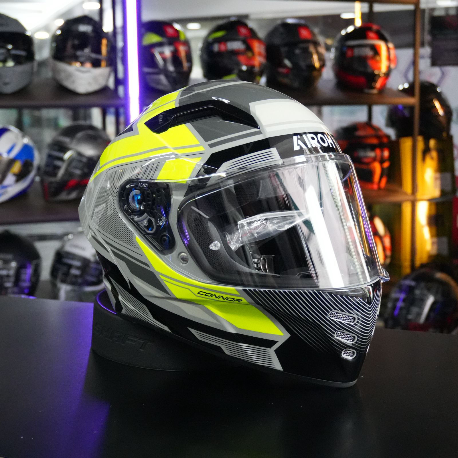 Casco Integral Airoh Connor Green Gloss