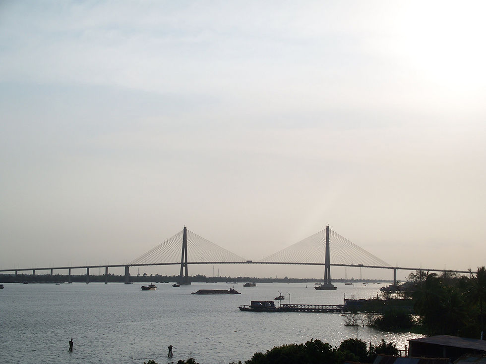 Brücke_über_Mekong.jpg