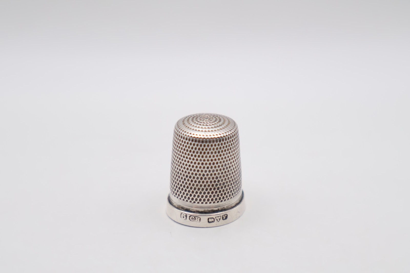Antique Sterling Silver Thimble Hallmarked Chester 1921 by Charles Horner