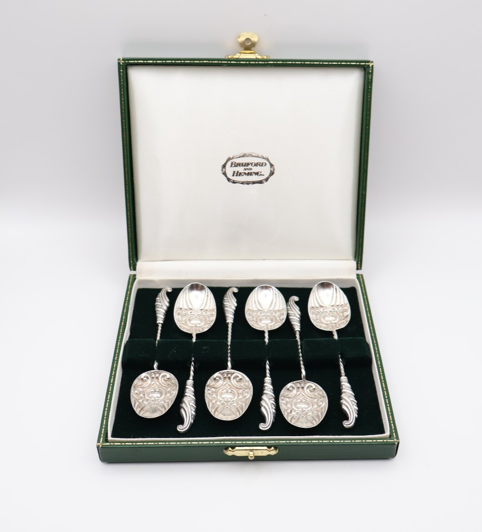 Lovely Boxed Sterling Silver Set of Teaspoons Hallmarked Birmingham 1901