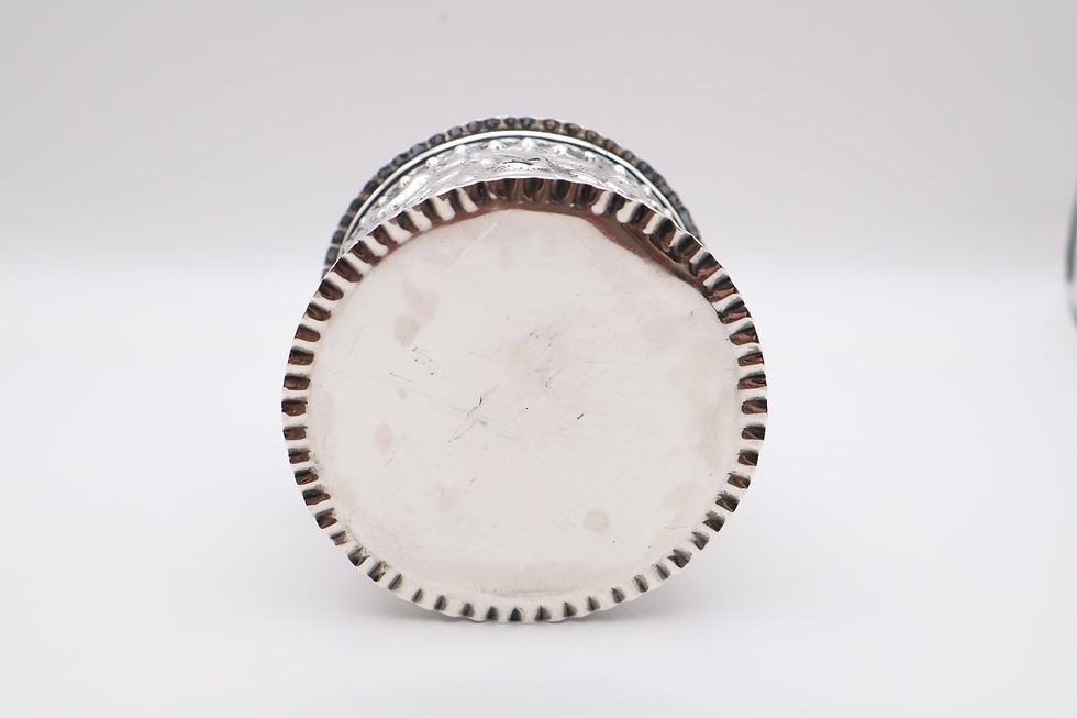 Thumbnail: Fabulous Antique Solid Silver Large Embossed Box Hallmarked London 1891