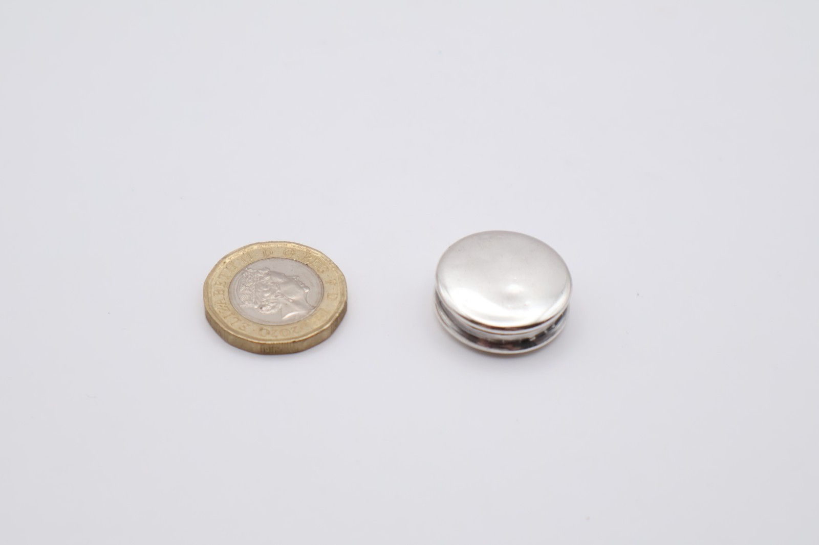 Antique Sterling Silver Patch Box / Pill Pot Hallmarked Birmingham 1911