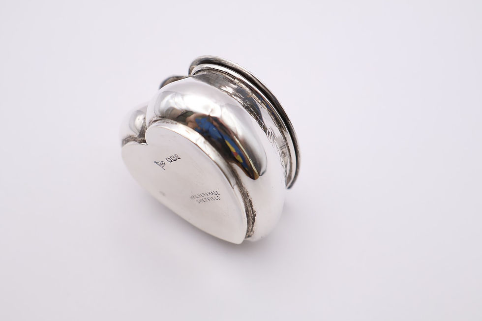 Thumbnail: Antique Victorian Silver 'Charley's Aunt' Heart Trinket Box Sheffield 1895