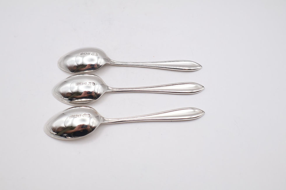 Thumbnail: Quality Antique Boxed Silver Set of Six Teaspoons & Tea Strainer Birmingham 1929