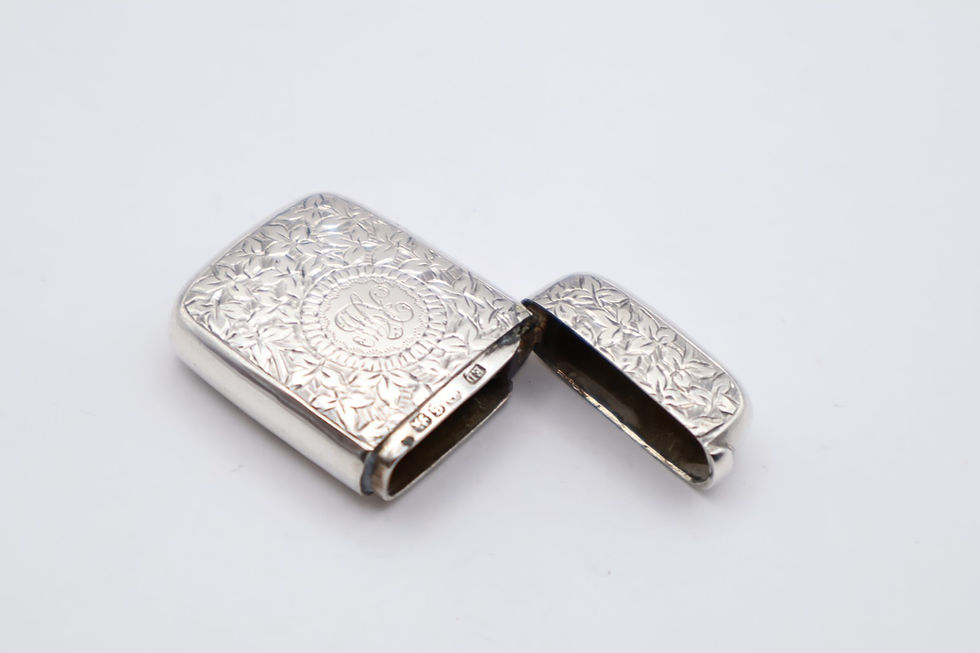 Thumbnail: Lovely Antique Victorian Sterling Silver Vesta Case Hallmarked Birmingham 1892