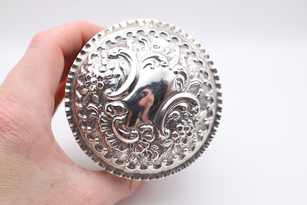 Thumbnail: Fabulous Antique Solid Silver Large Embossed Box Hallmarked London 1891