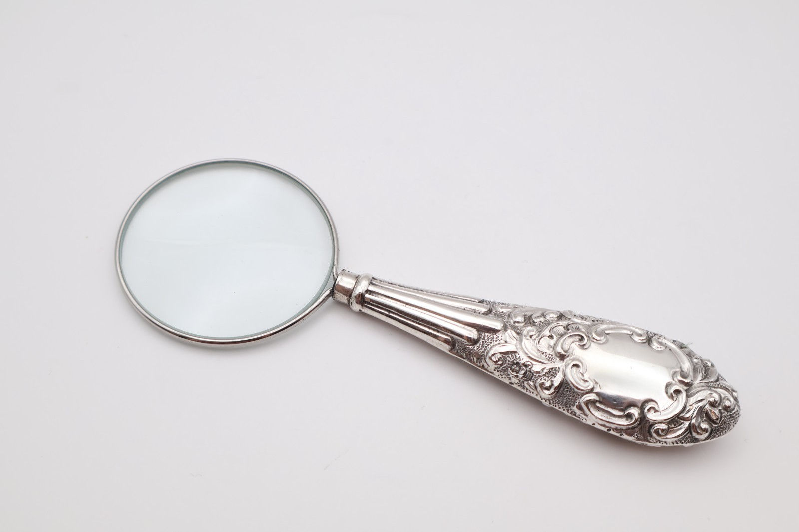 Lovely Antique Silver Handled Magnifying Glass Hallmarked Birmingham 1911