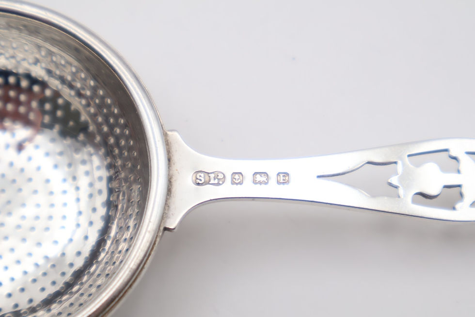 Thumbnail: Quality Antique Boxed Silver Set of Six Teaspoons & Tea Strainer Birmingham 1929