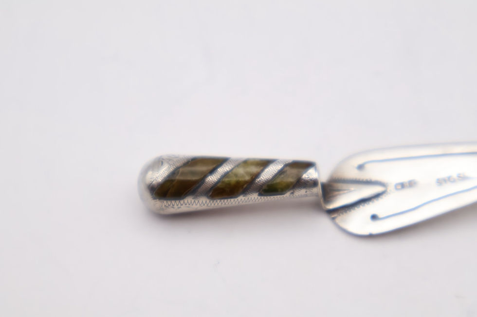 Thumbnail: Lovely Antique & Moss Agate Silver Novelty Trowel Bookmark Circa 1900