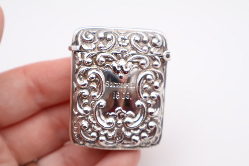Thumbnail: Antique Sterling Silver Vesta Case Hallmarked Birmingham 1908