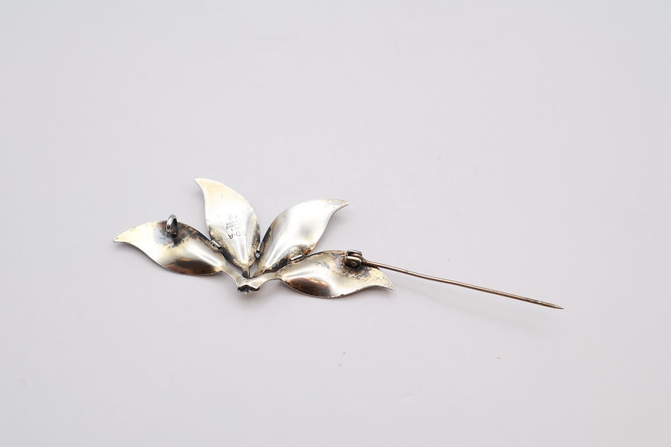 Thumbnail: Vintage Sterling Silver Guilloche Enamel Leaf Brooch Stamped 925 David Anderson