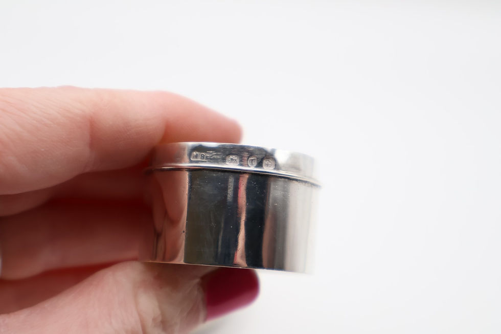 Thumbnail: Charming Antique Victorian Sterling Silver Small Trinket Box Birmingham 1891