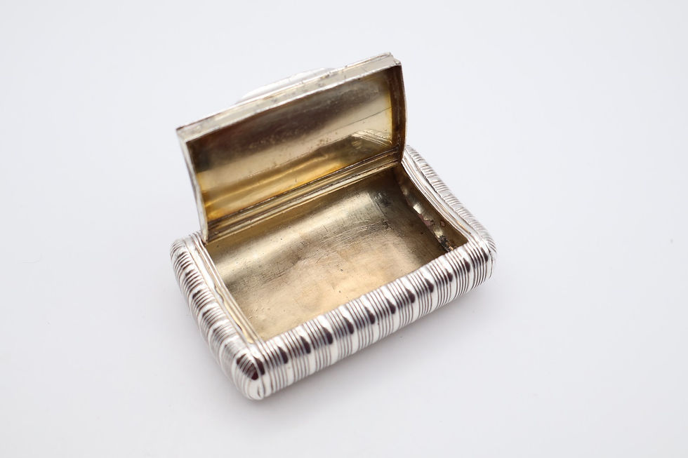 Thumbnail: Quality Antique Solid Silver Large Snuff Box Hallmarked Birmingham C.1800