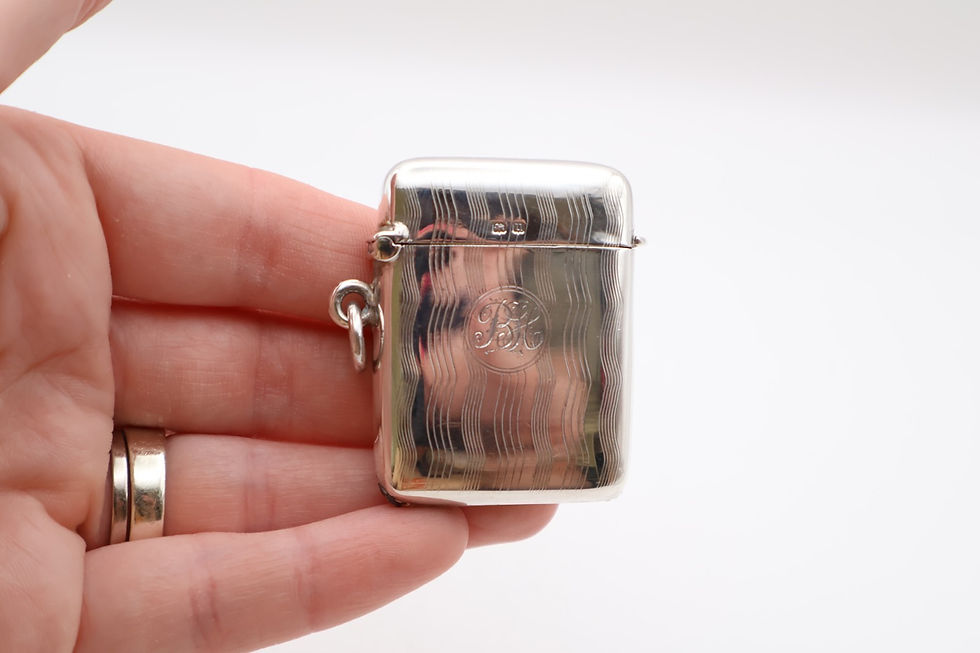 Thumbnail: Quality Antique Sterling Silver Vesta Case Hallmarked Birmingham 1919