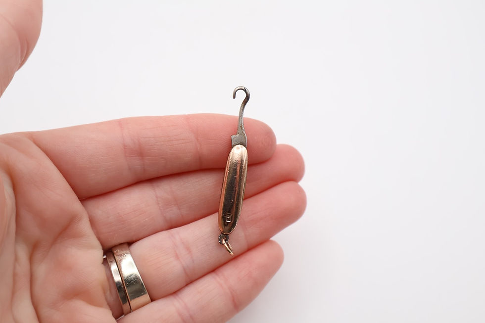 Thumbnail: Antique 9ct Gold Cased Miniature Folding Button Hook