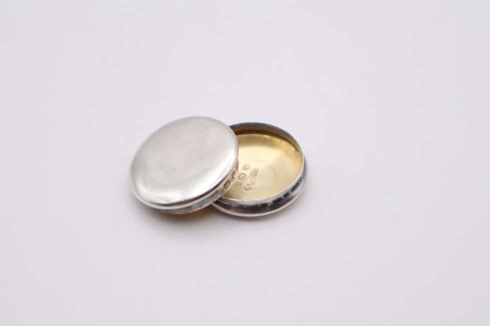 Thumbnail: Antique Sterling Silver Patch Box / Pill Pot Hallmarked Birmingham 1911