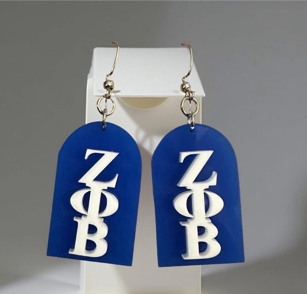 Zeta Letter Earrings 