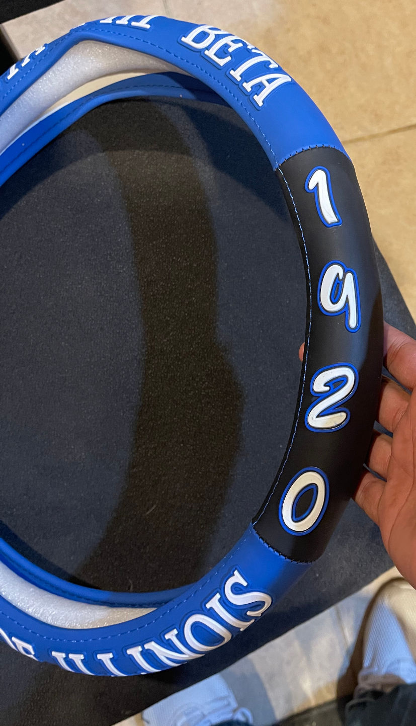 Thumbnail: Illinois Steering Wheel Cover