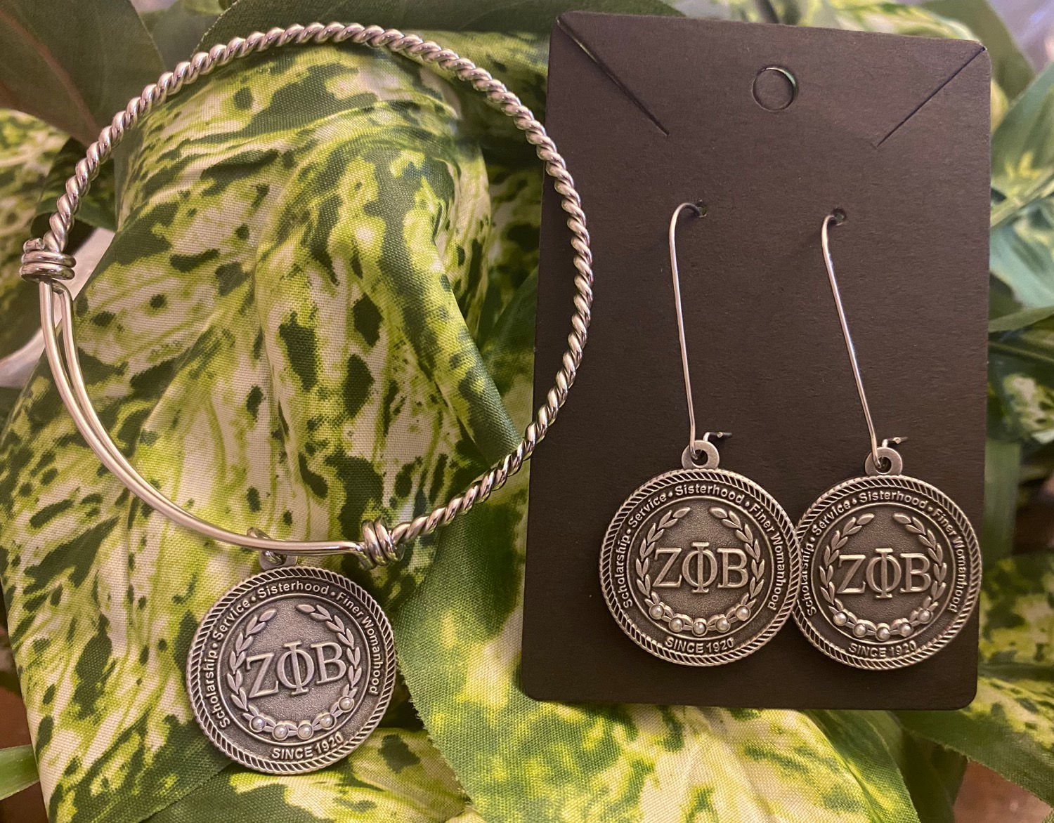 Zeta Antique Executive Set