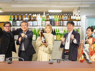 俳優・山口智子さんも来場!あべのハルカスに新潟の日本酒が大集結