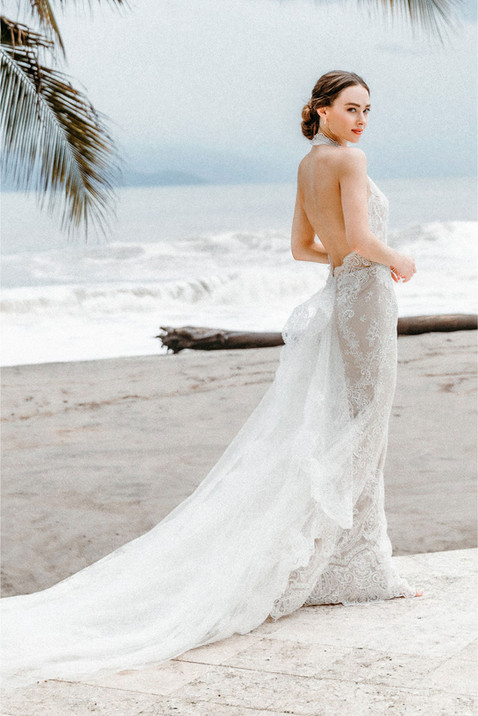 sela by wtoo, sela wedding gown, halter wedding dress
