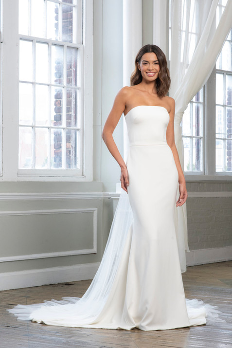 Lindsay by Theia wedding dress
