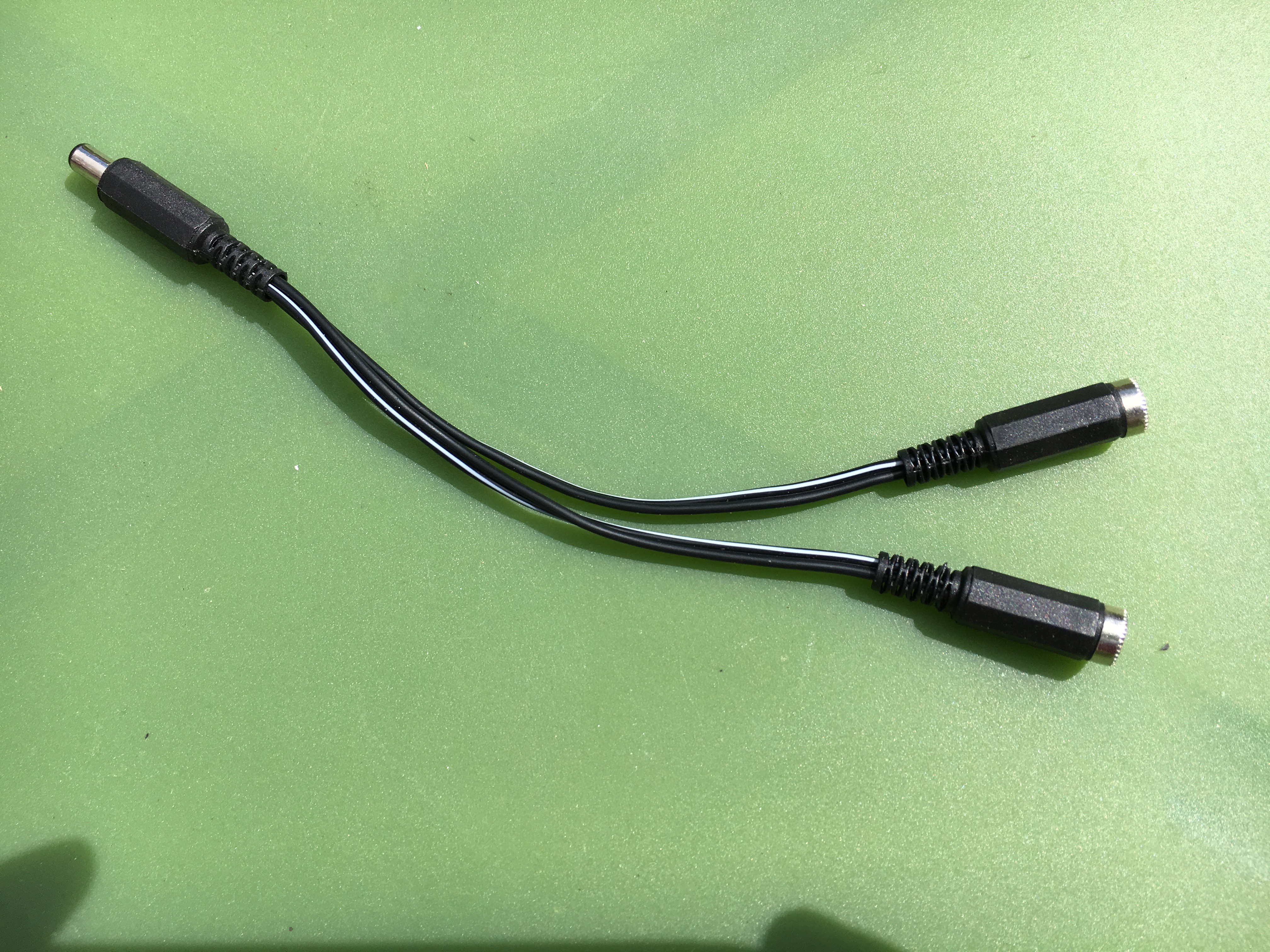 TWIN LIGHT SPLITTER