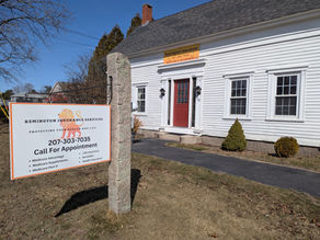 Choosing the Right Insurance Agent Services