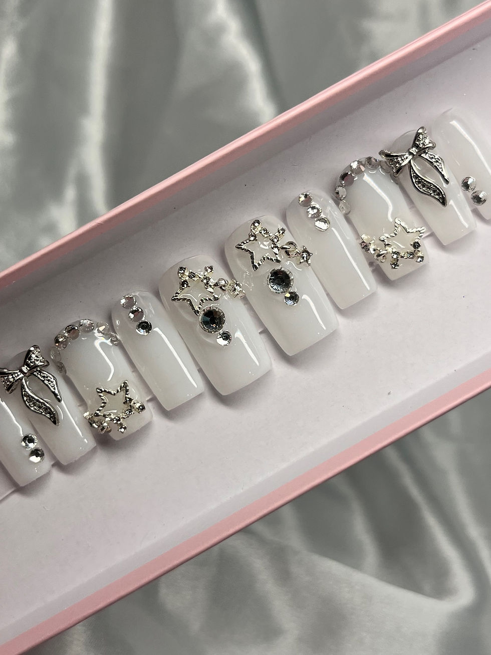 Estrella Medium Square Press Ons