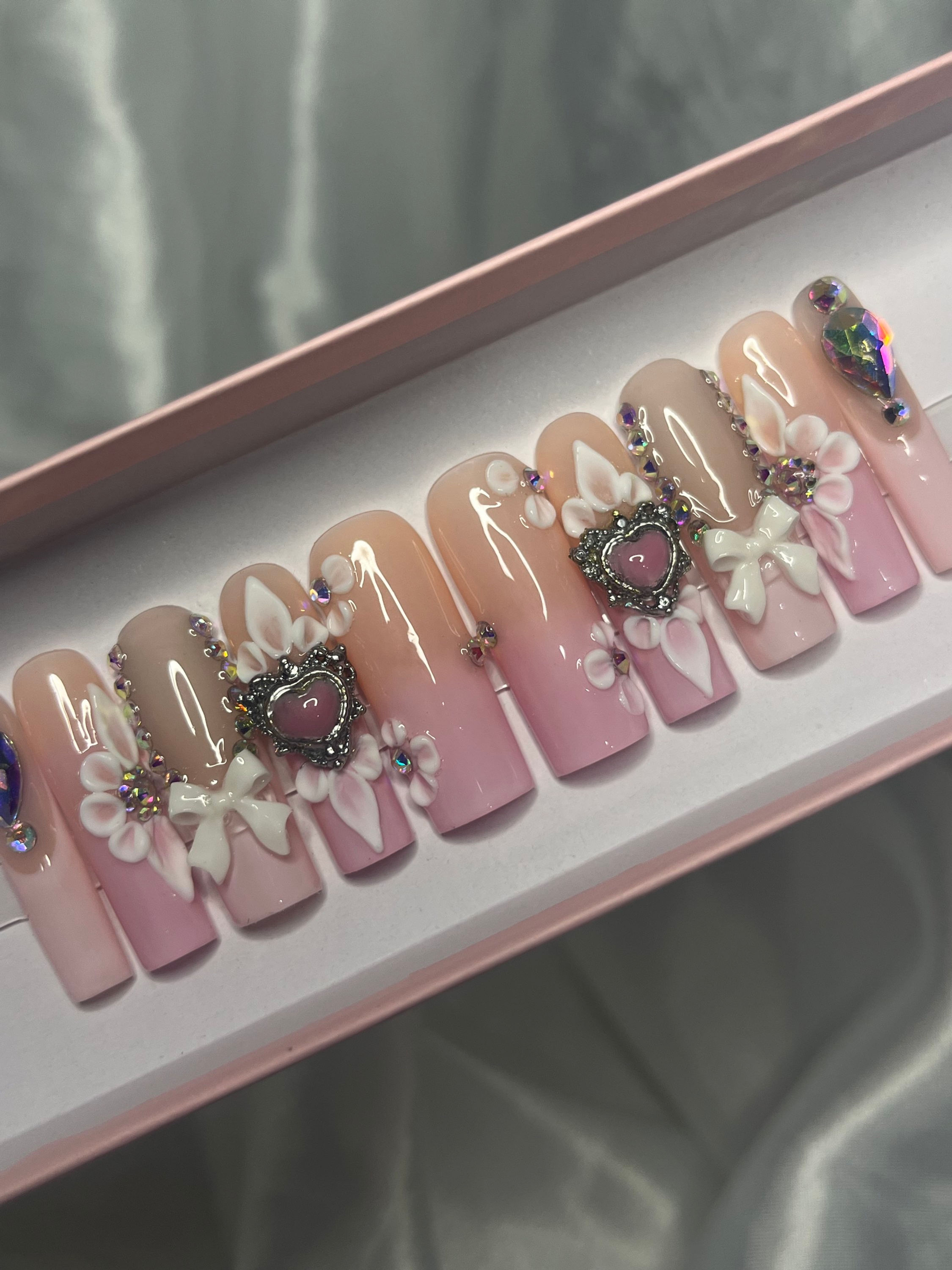 Linis Long Square Press Ons