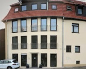 Gebäude_edited_edited_edited.jpg