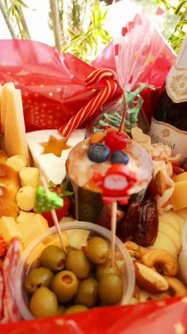 Miniatura: Box de queijos e frios especial de Natal